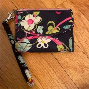 Used Like New- Vera Bradley Smart Wristlet Wallet